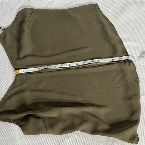 Guess Top G by Guess with adjustable straps size L - Picture 4 of 8